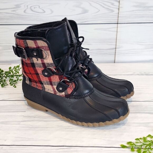 BareTraps Shoes - Baretraps Fahn Plaid Black Women's Boots Sherpa Lined Size 8M